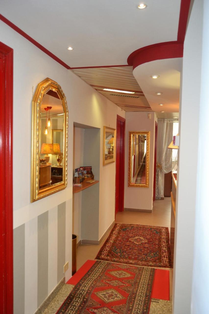 פומזיה Hotel Facioni מראה חיצוני תמונה