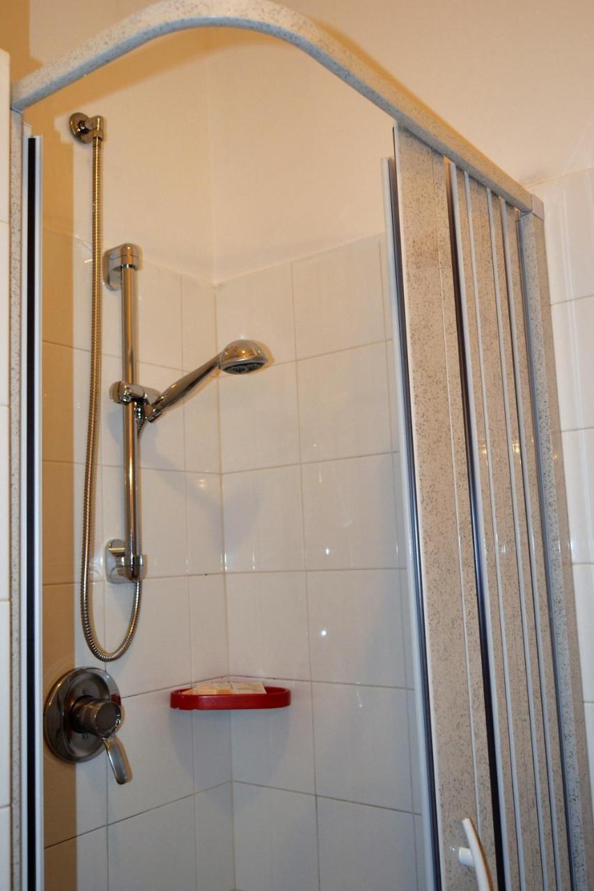 פומזיה Hotel Facioni מראה חיצוני תמונה